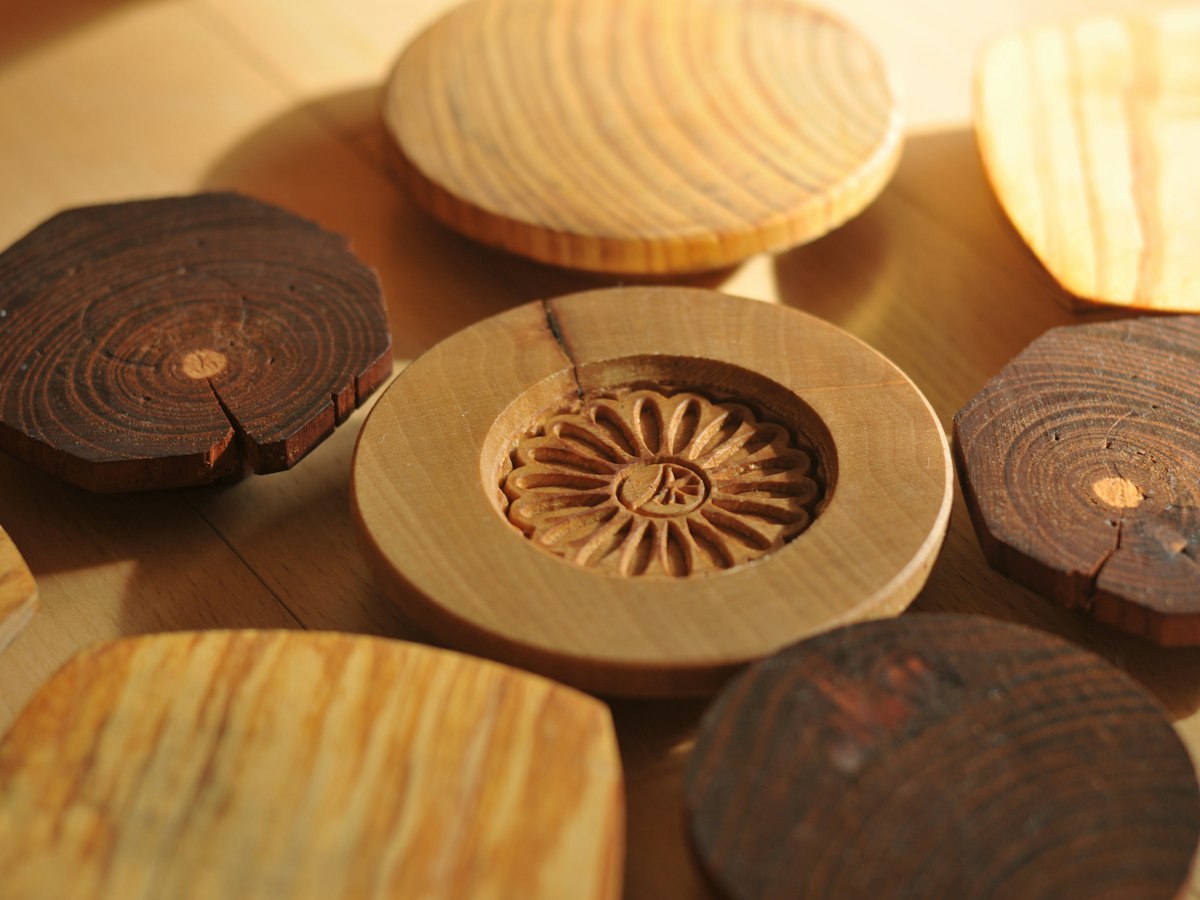 Engraved walnut coaster set